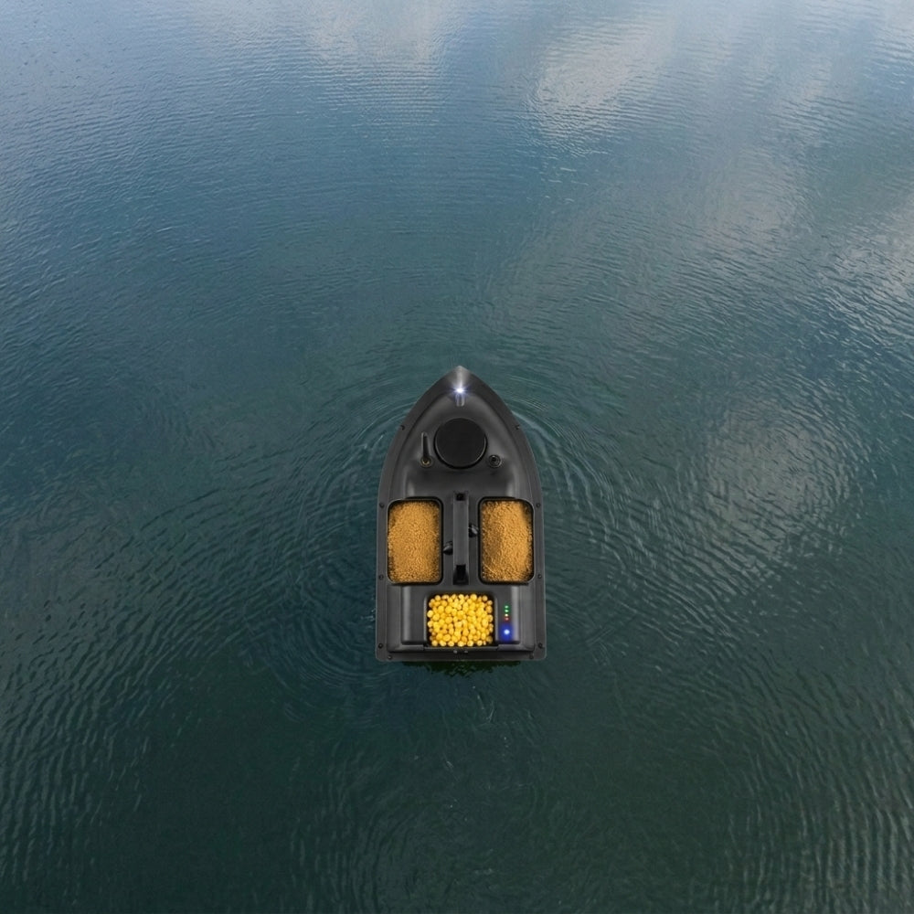 bateau-amorceur-gps-3-bacs-portee-500-m-autonomie-5-h-retour-automatique-dessus